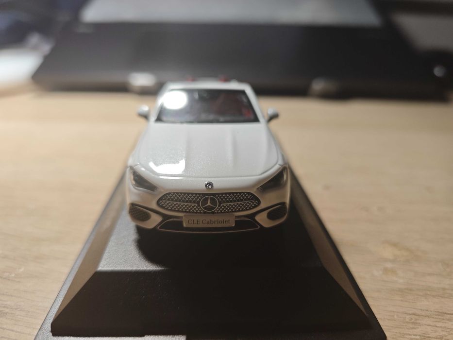 1/43 Miniatura Mercedes benz CLE Cabrio