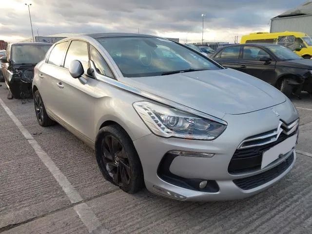 Citroen DS5 2.0 HDi Hibrido para peças - 200cv - Parachoques | Frente