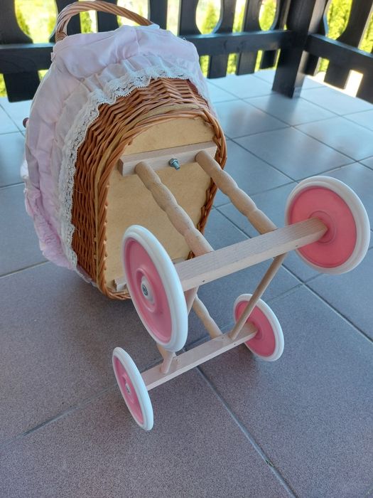 Wózek dla lalek wiklinowy różowy