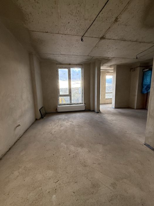 Продається 2-кім новобудова, зданий будинок