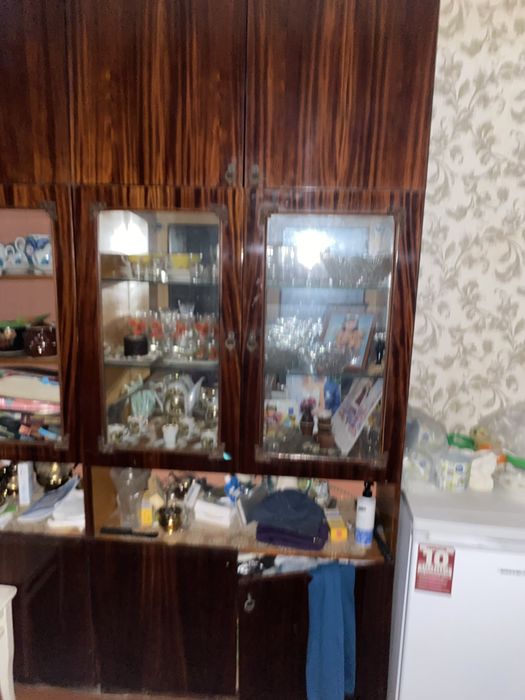 Відам дві шафи бескоштовно!