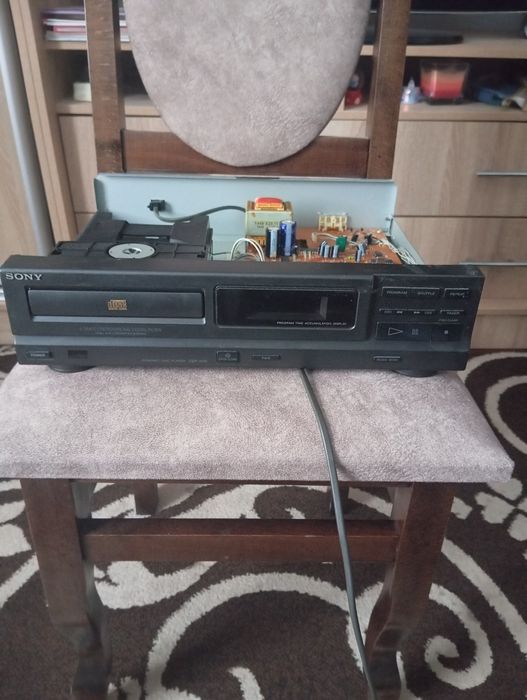 Відеомагнітофон SONY