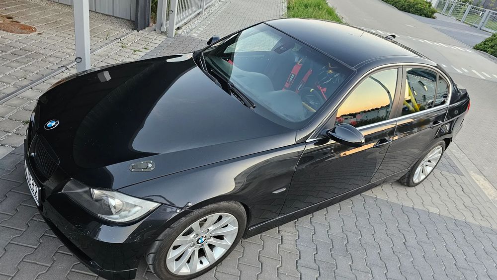 BMW Seria 3 325i