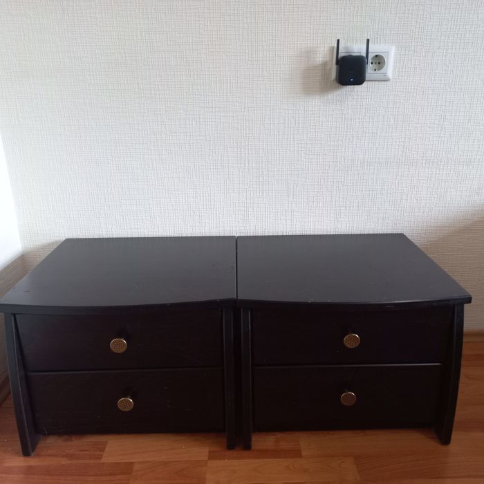 Прикроватна дерев'янна тумба Єстелла Вега