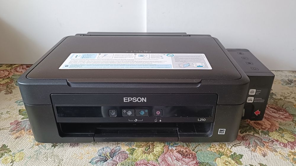 БФП Epson L210 з СБПЧ (стан чудовий, все працює)