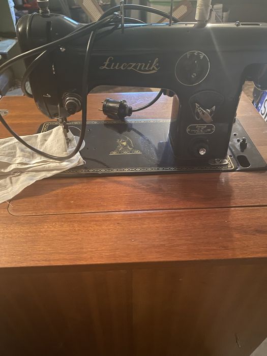Maszyna do szycia  Łucznik