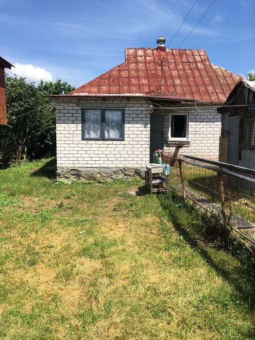 Будинок в селі Буда