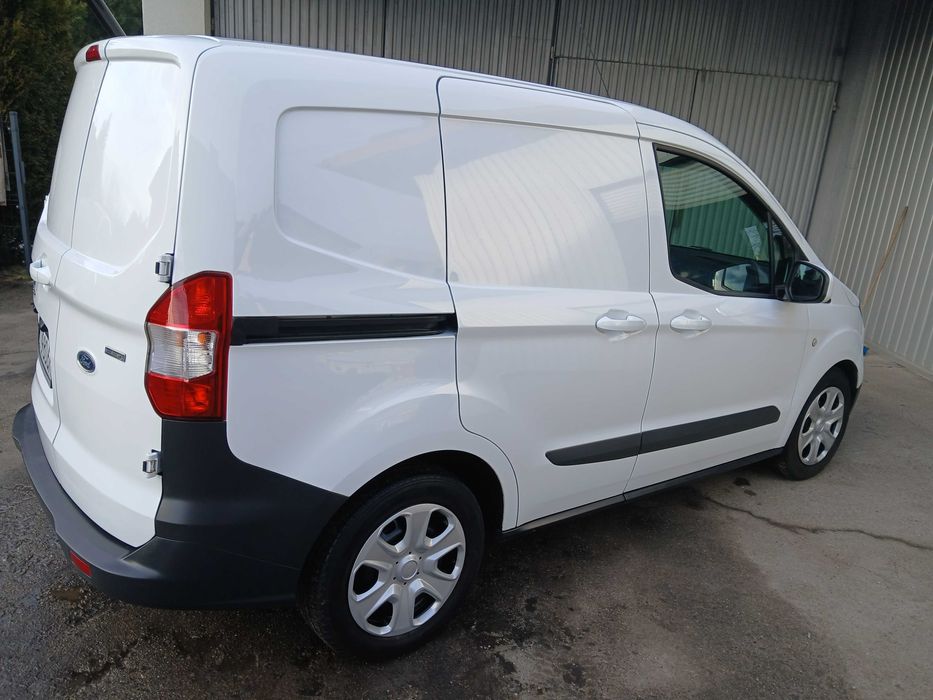 transit courier 1,0 Eco Boost