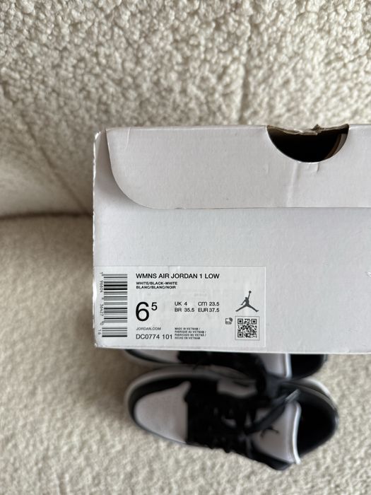 Кросівки кроссовки Air Jordan 1 Low 37,5/38p