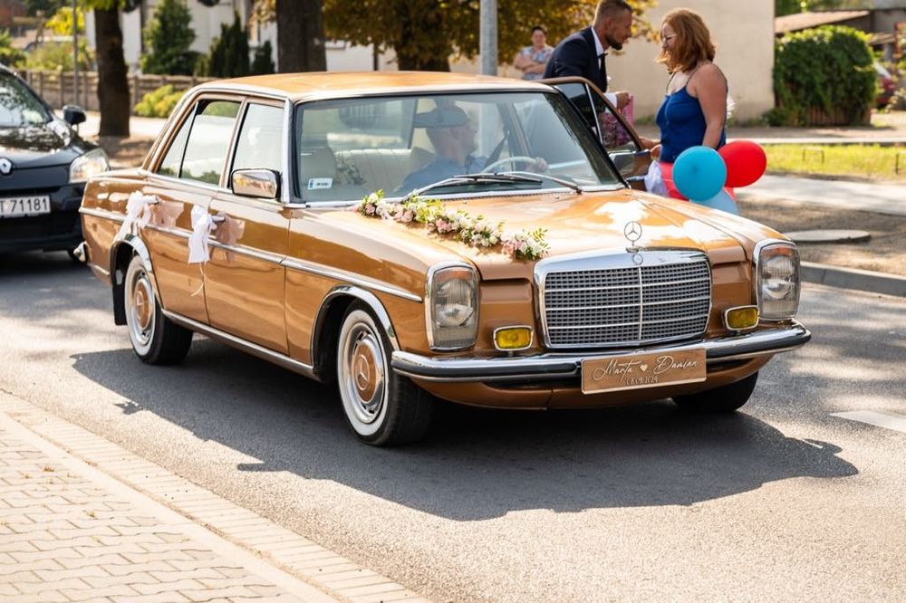 Auto do ślubu - Złoty Mercedes W115