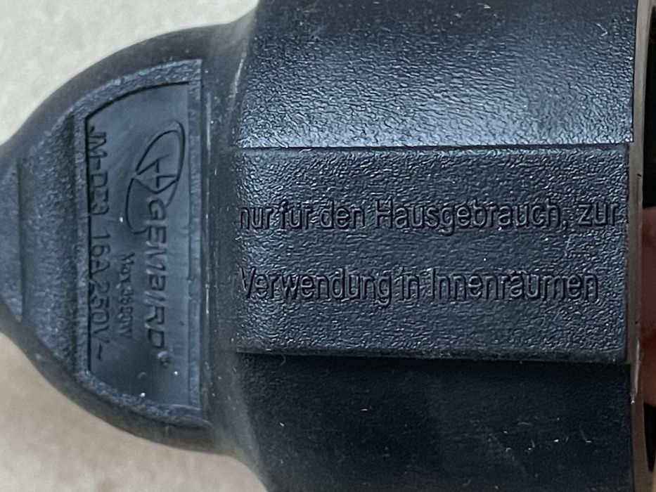 Кабель живлення C14 to Schuko