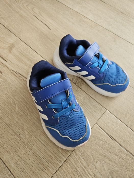 Adidasy chłopięce rozm. 23