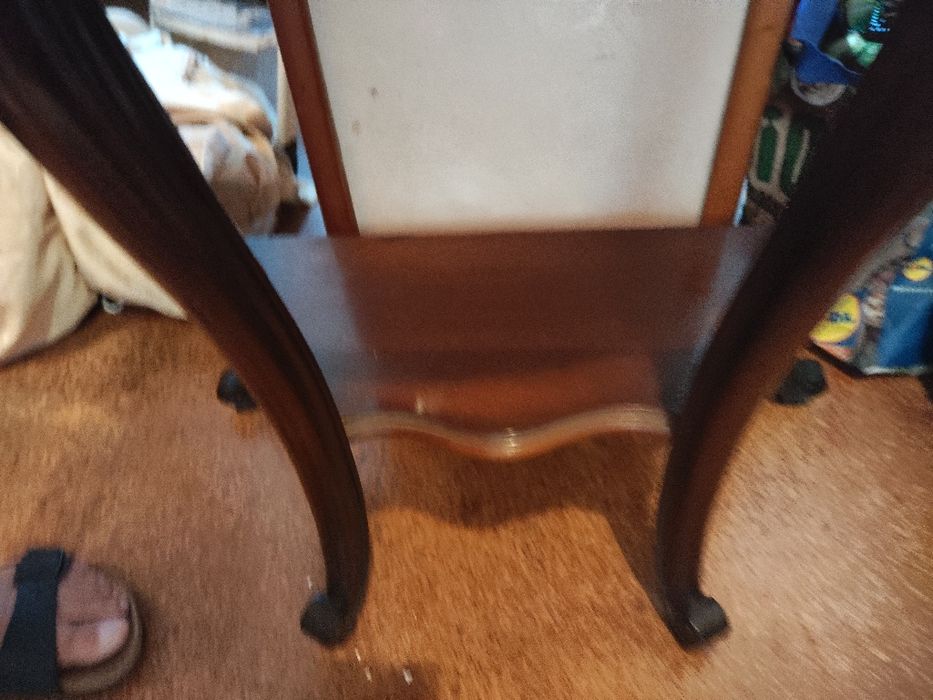 Aparador em madeira maciça