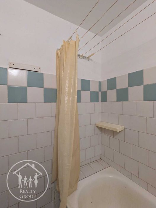 Продаж 3-кімнатної квартири на Сихові