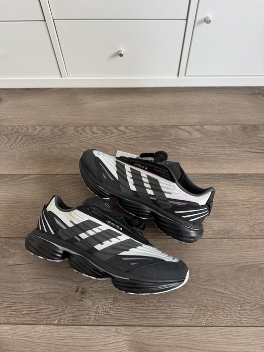 Кросівки Adidas Lightblaze  Audi Revolut F1 Team оригінал 44р