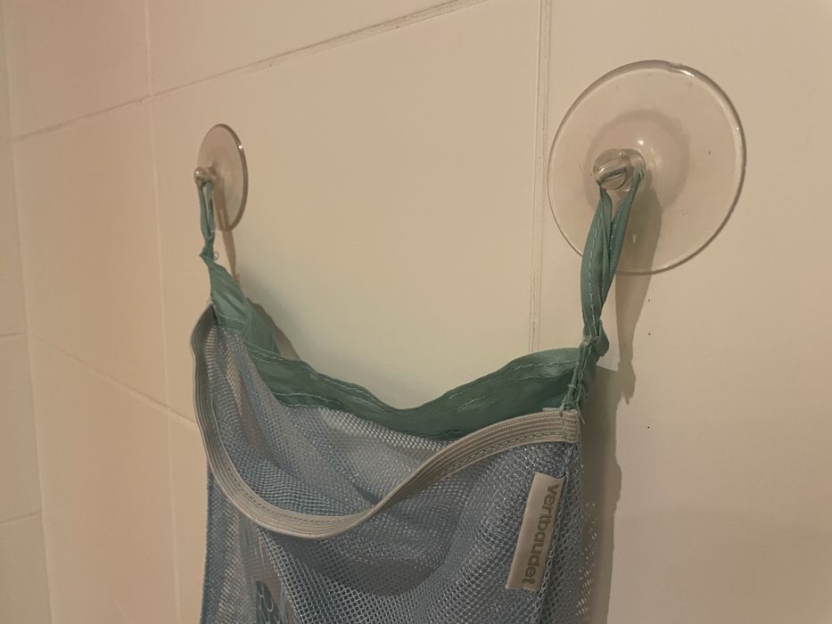 Brinquedos banho bebé