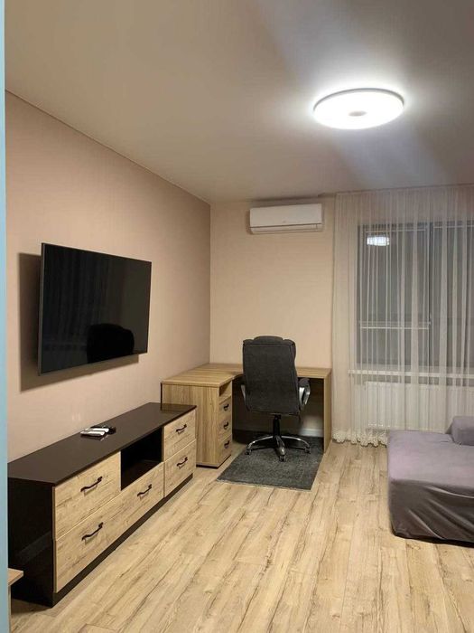 Оренда 2х кімн квартира вул. Є. Коновальця, новобудова