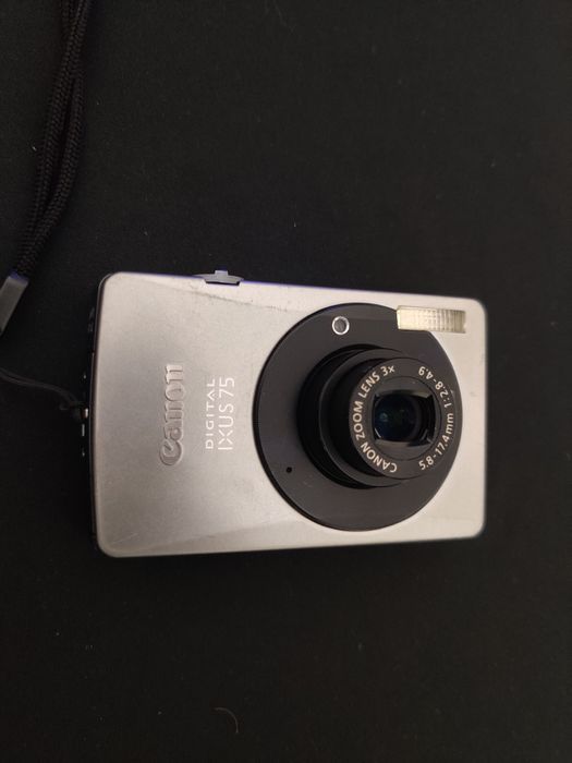 Canon Ixus 75 Inox Japan Вінтажна Мильниця фотоапарат фотокамера
