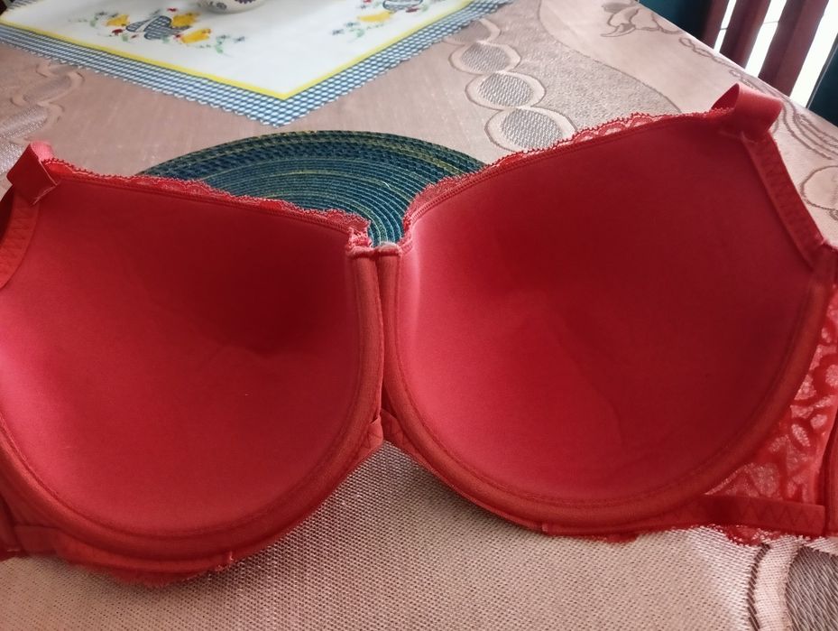 Biustonosz duży 105F nowy