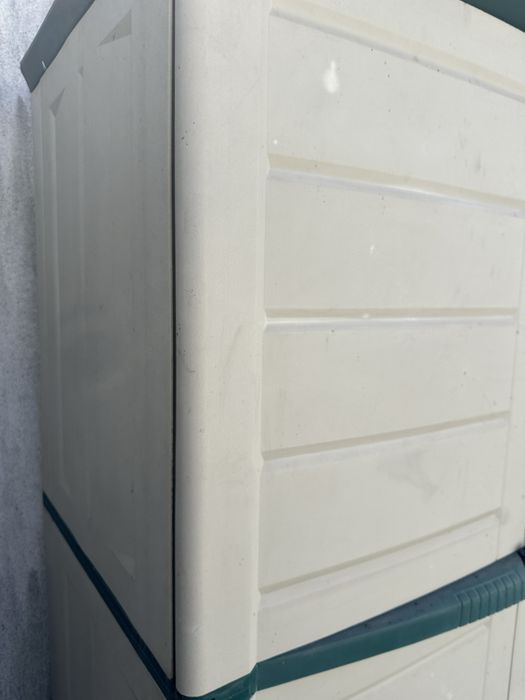 Abrigo armário em resina para exterior ou para zonas fechadas