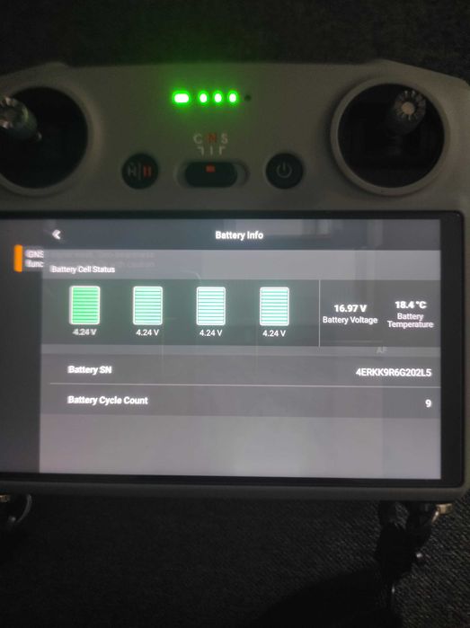 Idealny DJI Mavic 3 Classic 3 baterie, ładowarka Kontroler RC dotykowy