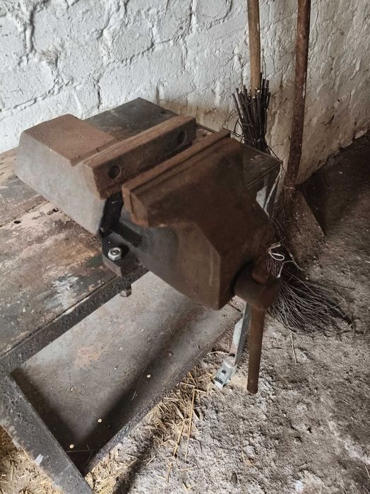 Sprzedam imadło i kowadło