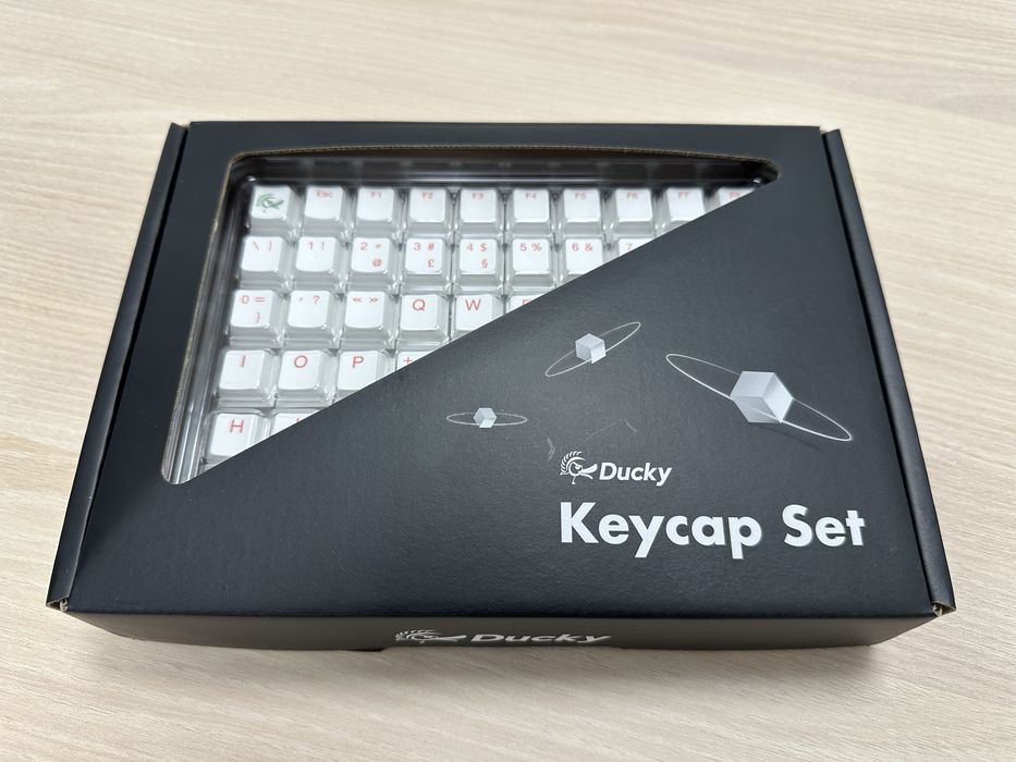 Conjunto de keycaps português Ducky PBT Doubleshot Cherry Profile