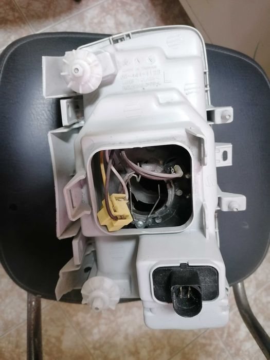Optica direita VW Polo 95