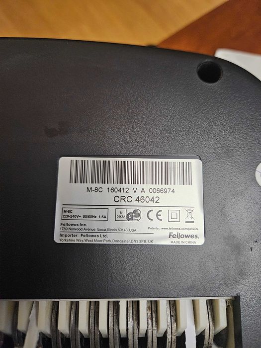 Destruidora de papel Fellowes M-8C