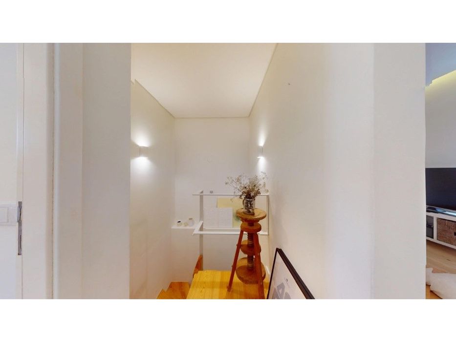 T2+1 duplex com 100m2 em Alcântara