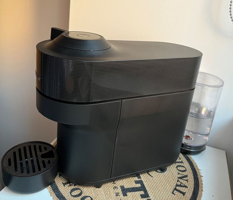 Máquina de Café DeLonghi Nespresso Vertuo Pop Preta