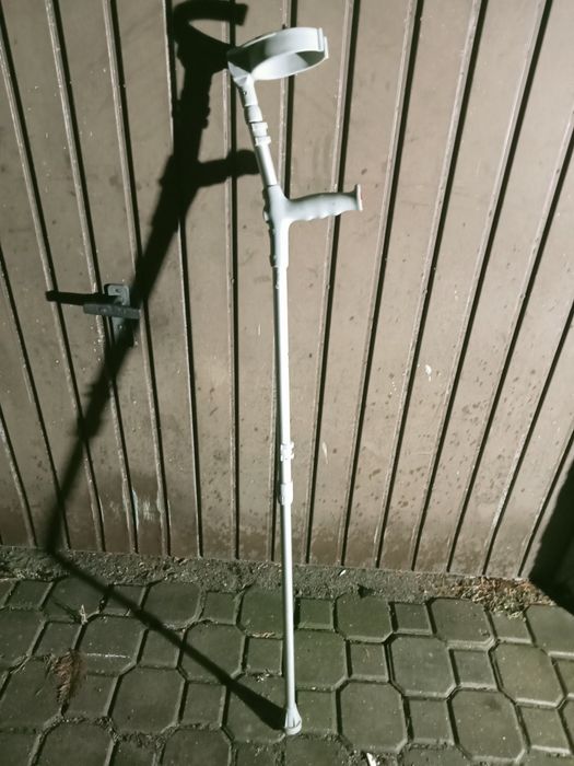 Sprzedam kulę inwalidzką