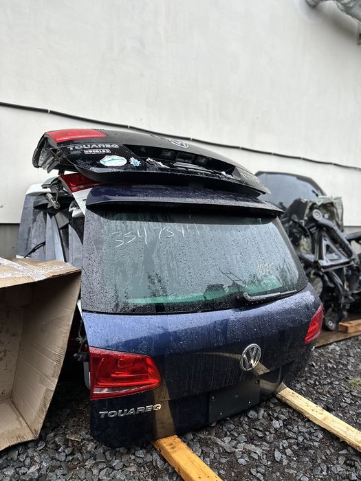 Ляда Volkswagen Touareg r line таурег скло фонарь кришка багажника