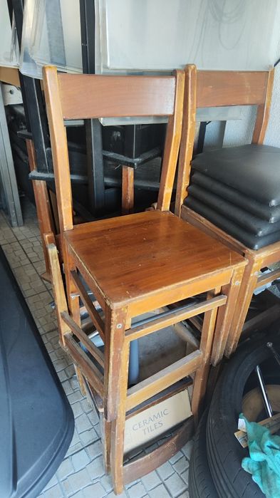 Acrílicos p/mesas e Cadeiras de madeira