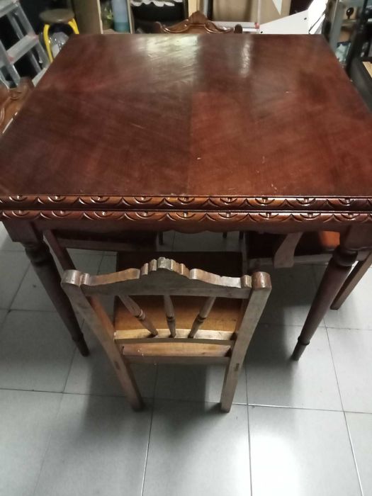 Mesa + Cadeiras + Cadeirão