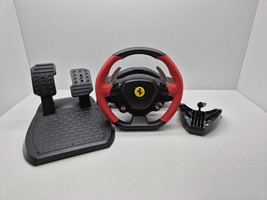 Kierownica z pedałami Thrustmaster Ferrari 458 Spider