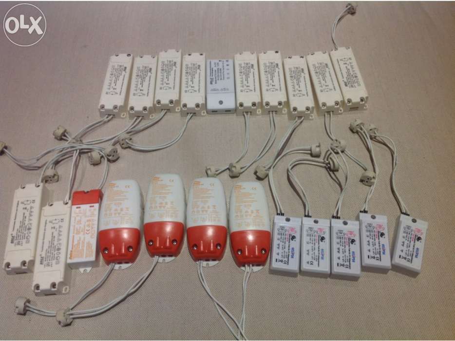 Various Electronic Transformers429594421086146561