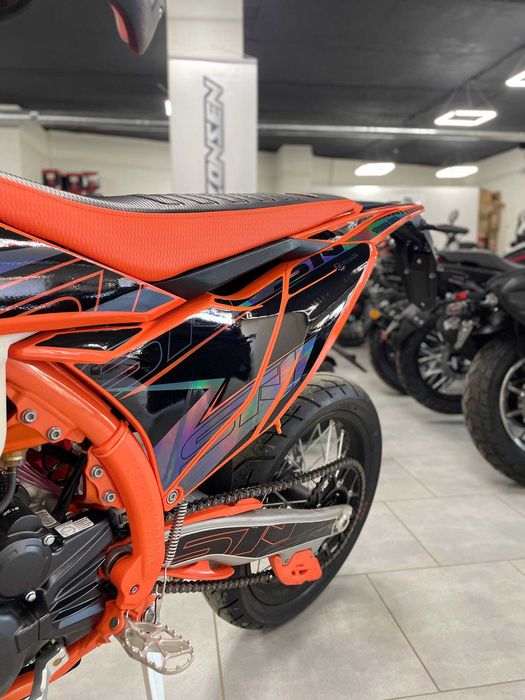 Акція на Мотоцикл STM (STN) V8 Motard в наявності АРТМОТО Хмельницький