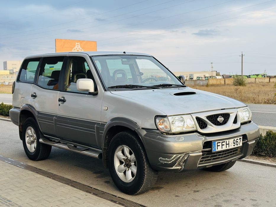 Продам Nissan Terrano 2.7 Dizel 4х4 в хорошем состоянии