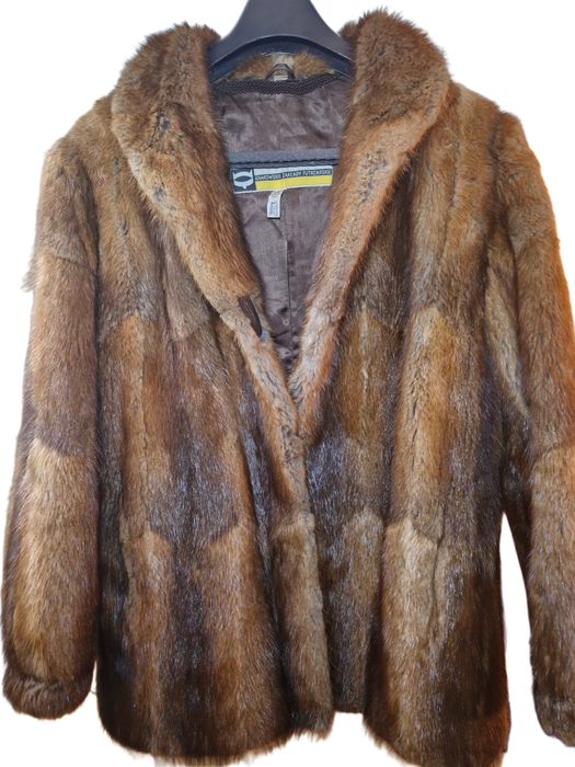 Naturalne futro z norek, Krakowskie Zakłady Futrzarskie