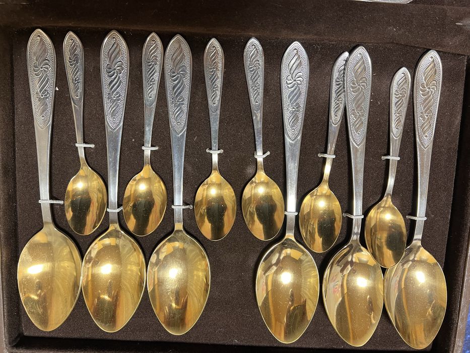 Набор столовых предметов 24 шт.