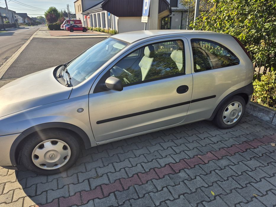 Samochód osobowy Opel Corsa