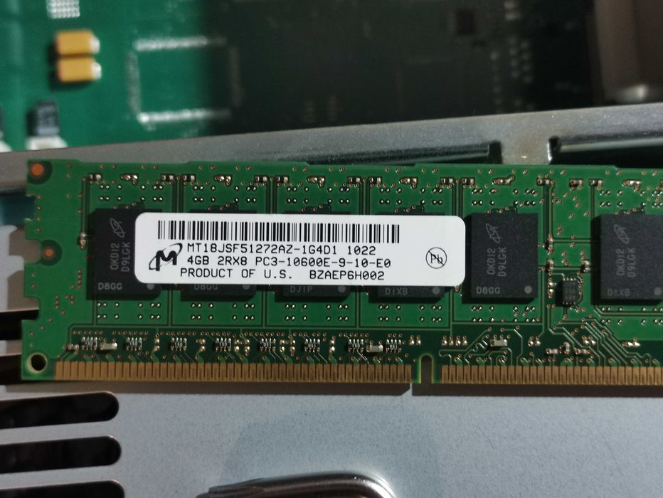 Серверна пам'ять Micron 4GB DDR3 10600E MT18JSF51272AZ-1G4D1