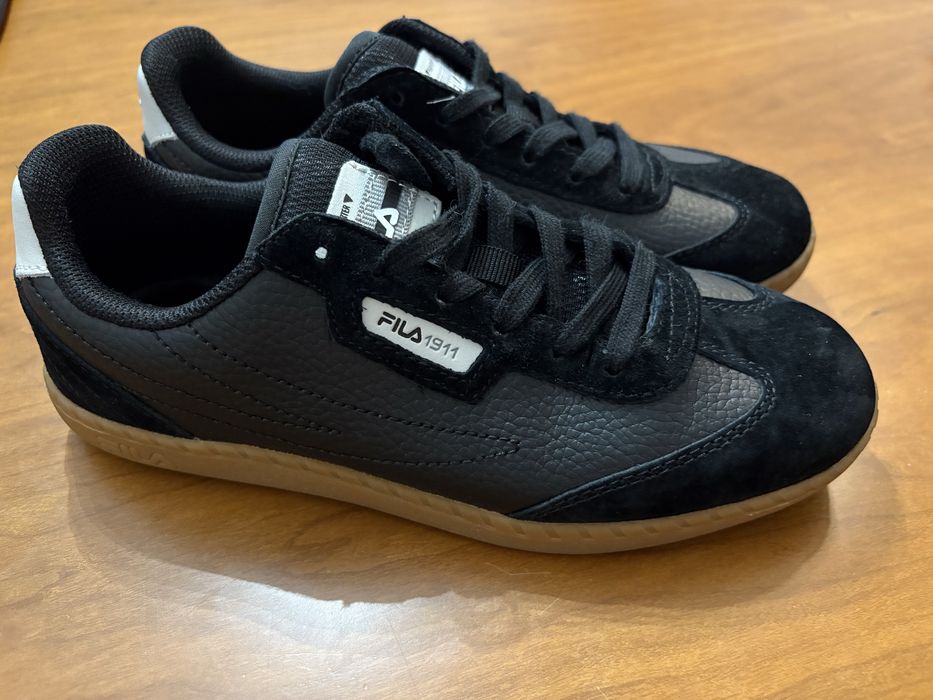 Sapatilhas FILA em pele e nobuck