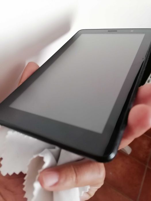 7-inch Android Tablet in Good Condition64738279327233121