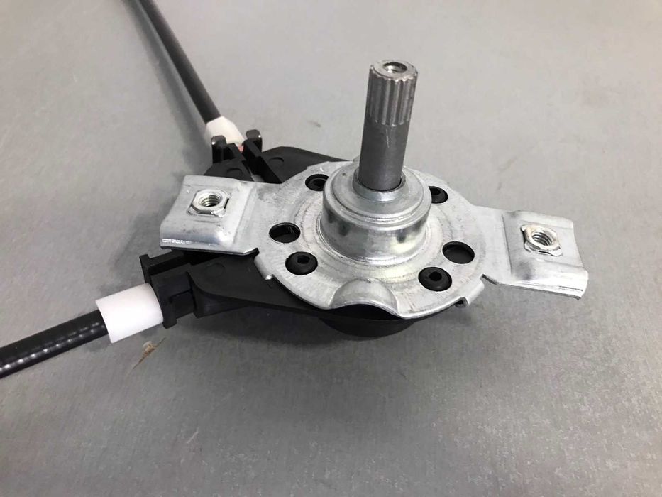 Склопідйомник Стеклоподъемник Volkswagen Golf 2 Golf II