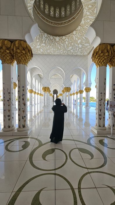 ABAYA 44  do meczetu