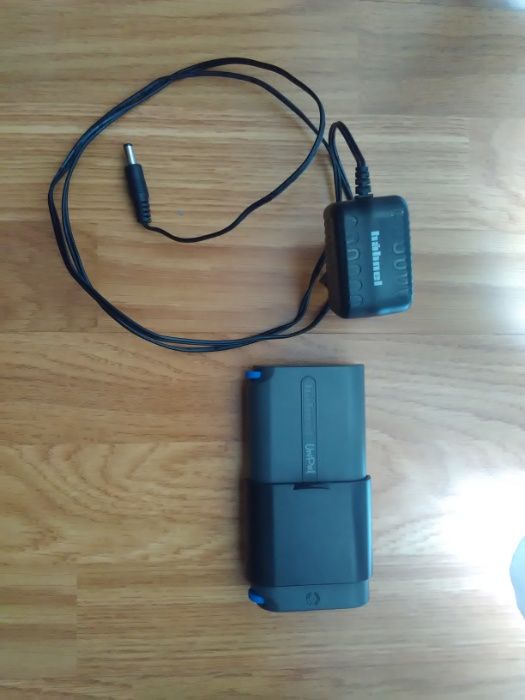 Carregador de pilhas e baterias