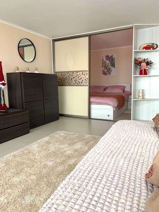 Центр. Власник. Студія. Гарний краєвид.