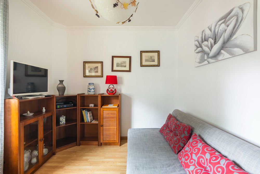 Apart T1 para férias, em Rio de Mouro, (55€ Noite). a 400m do comboio